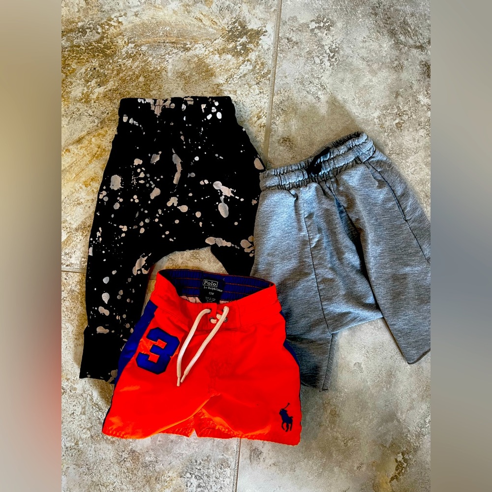 Bundle of 3 bottoms 12-18M